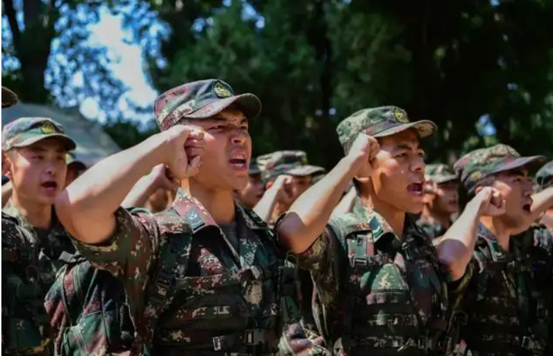 军队文职人员可以转为现役军人吗？