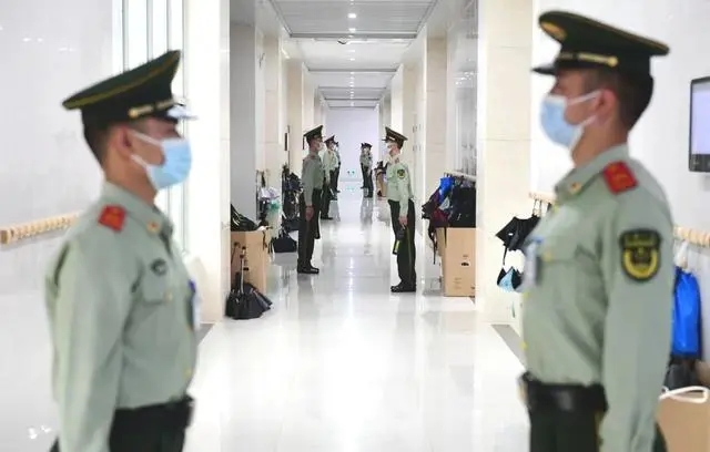 别错过！报考2023年军队文职，竟然比直招军官还好！