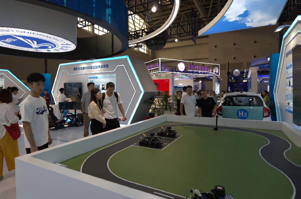 助力智能网联新能源汽车产业发展，我市高等教育这样发力